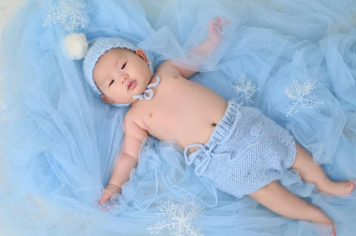 呼伦贝尔孕妇在家站着分娩